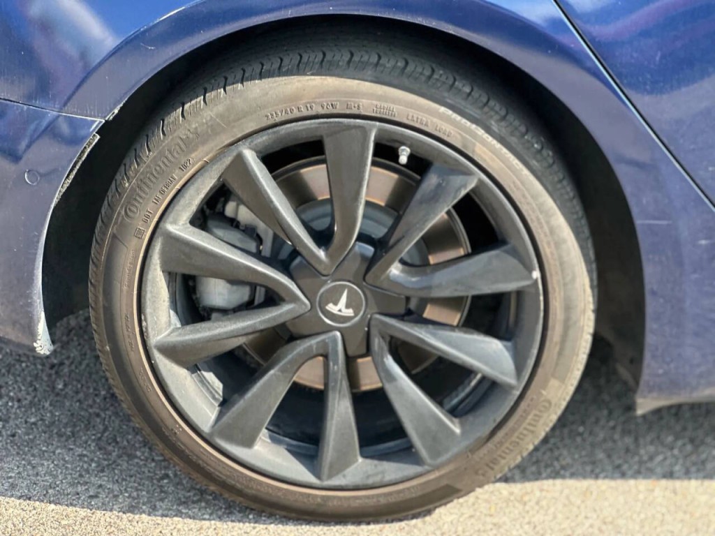2019 Tesla Model 3 Image 24