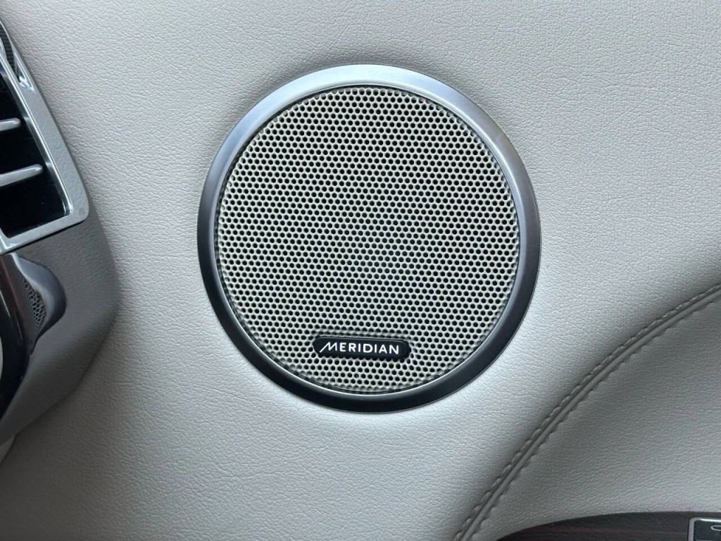 2014 Land Rover Range Rover Image 32