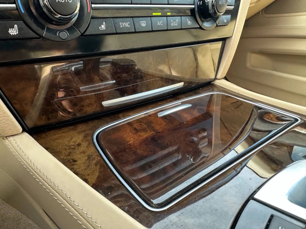 2014 BMW 7 Series Image 46