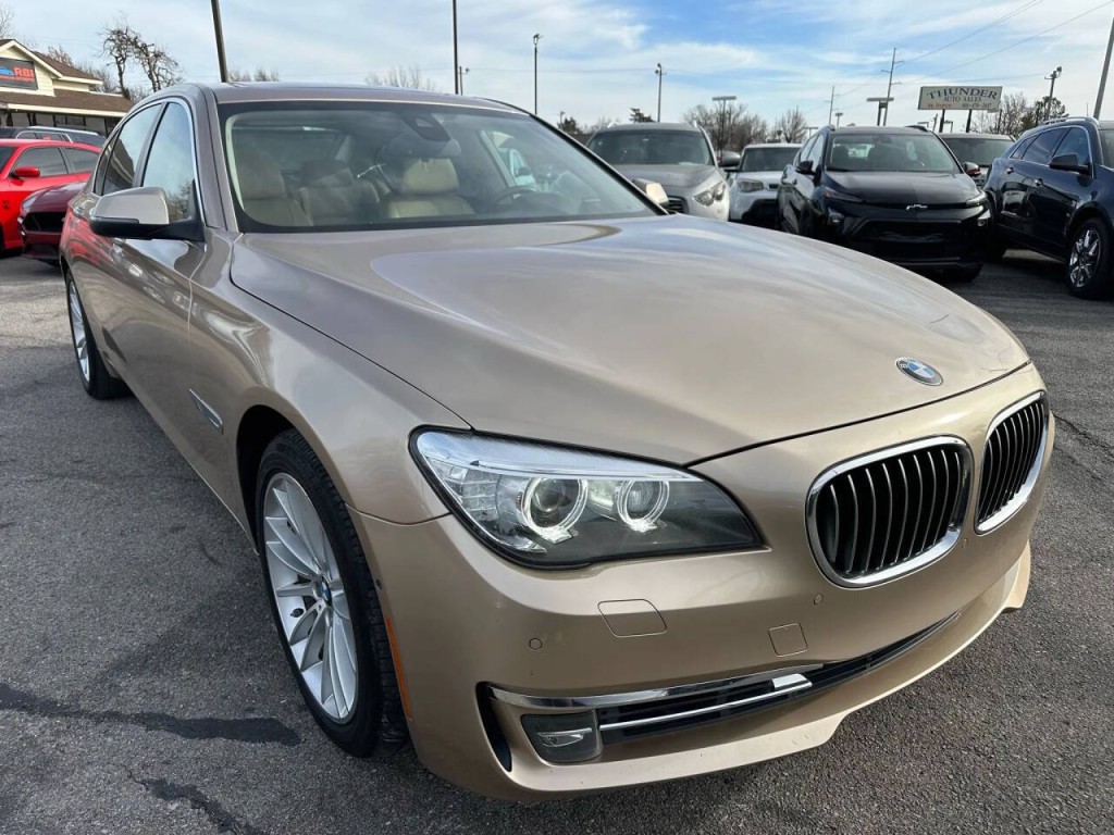 2014 BMW 7 Series Image 52