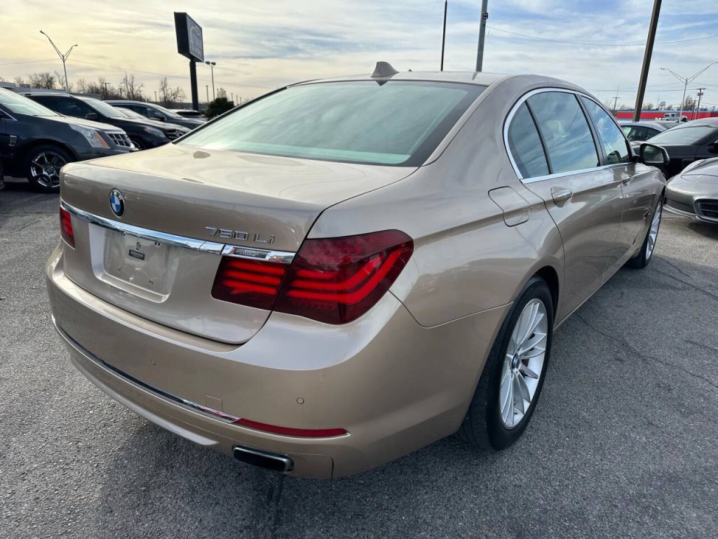 2014 BMW 7 Series Image 54