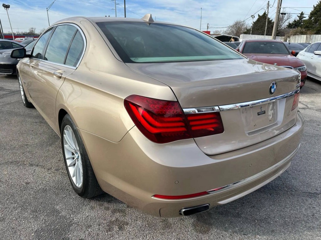 2014 BMW 7 Series Image 56