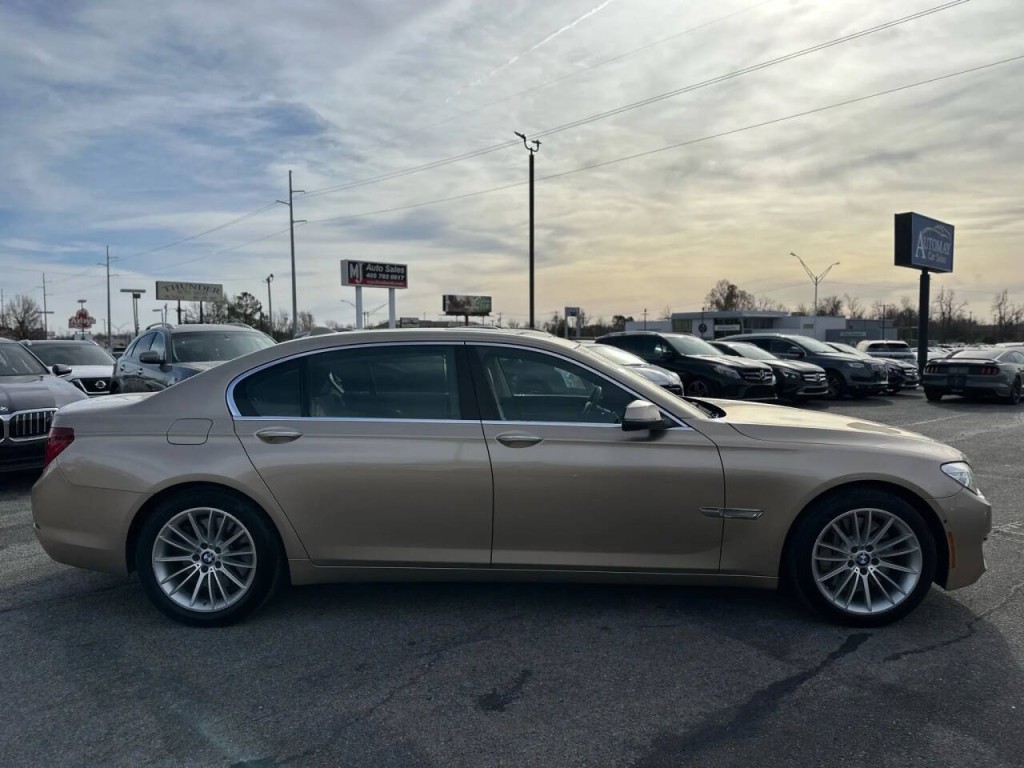 2014 BMW 7 Series Image 5