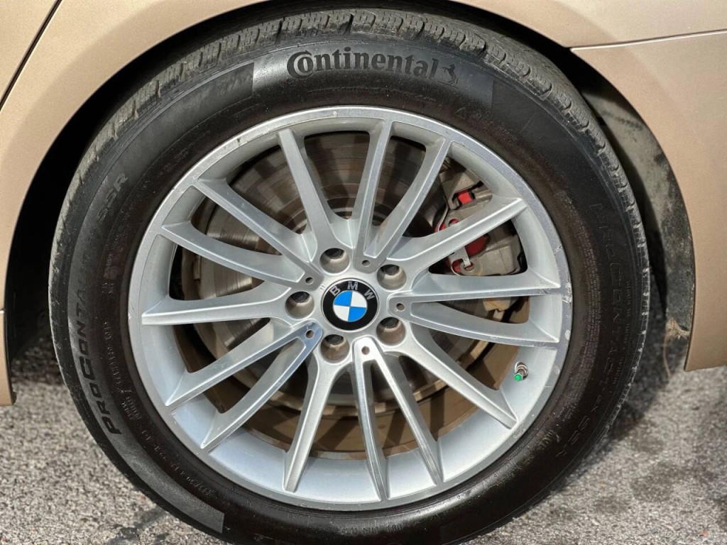 2014 BMW 7 Series Image 29