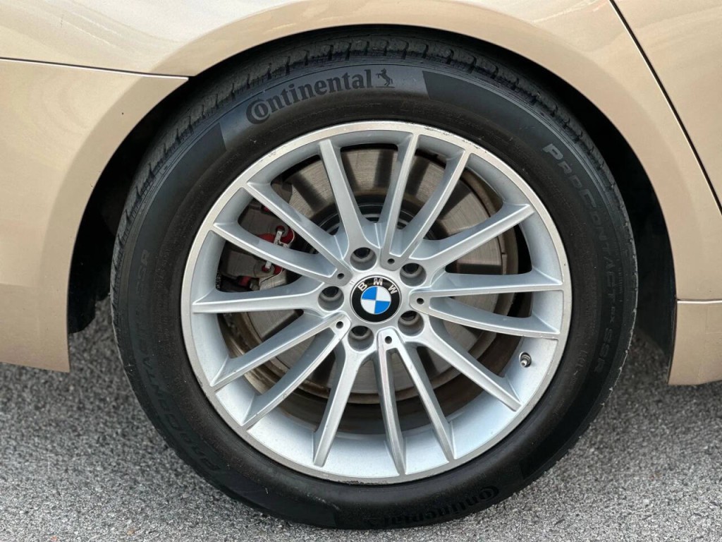 2014 BMW 7 Series Image 31