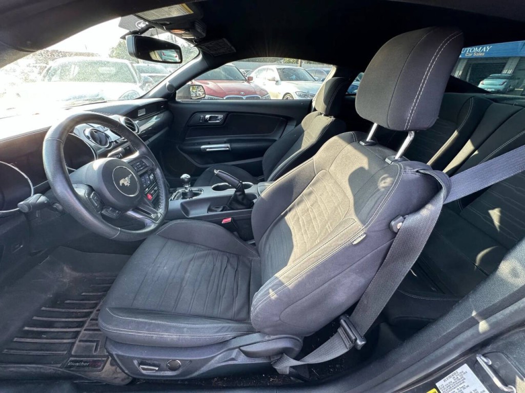 2016 Ford Mustang Image 9