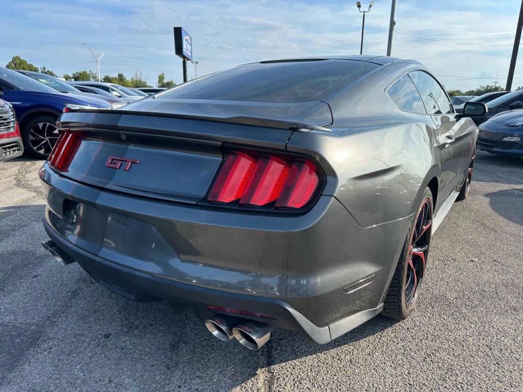 2016 Ford Mustang Image 25
