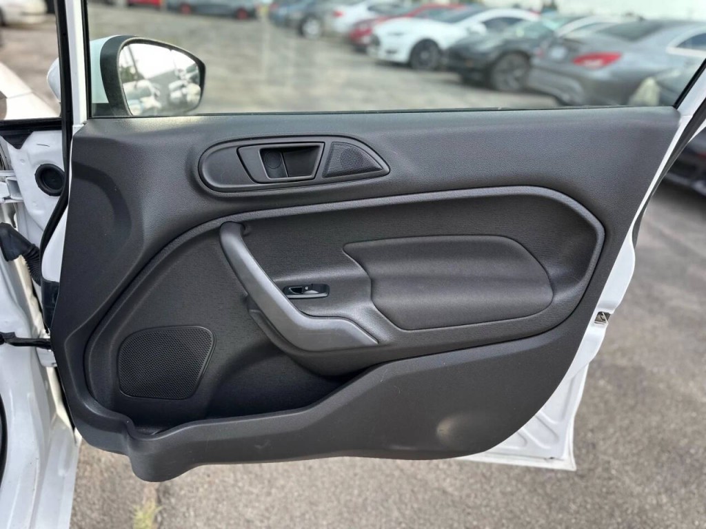 2019 Ford Fiesta Image 18