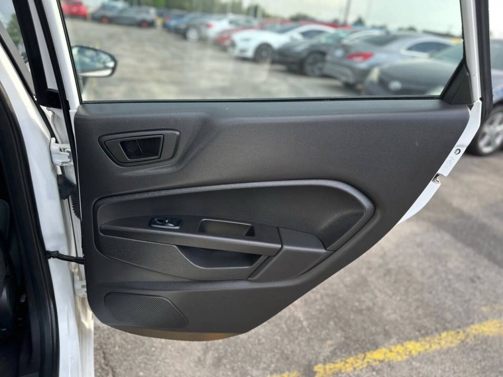 2019 Ford Fiesta Image 19