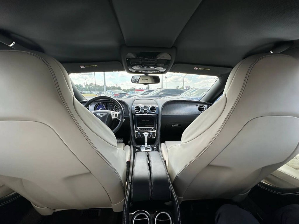2013 Bentley Continental Image 20
