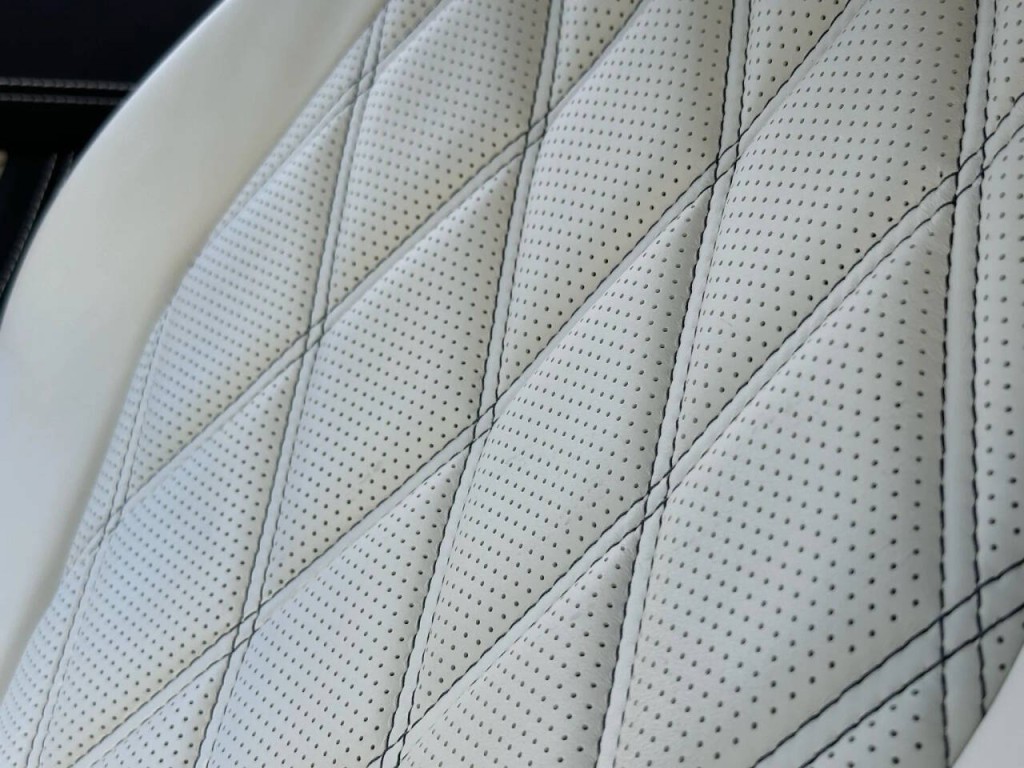 2013 Bentley Continental Image 47
