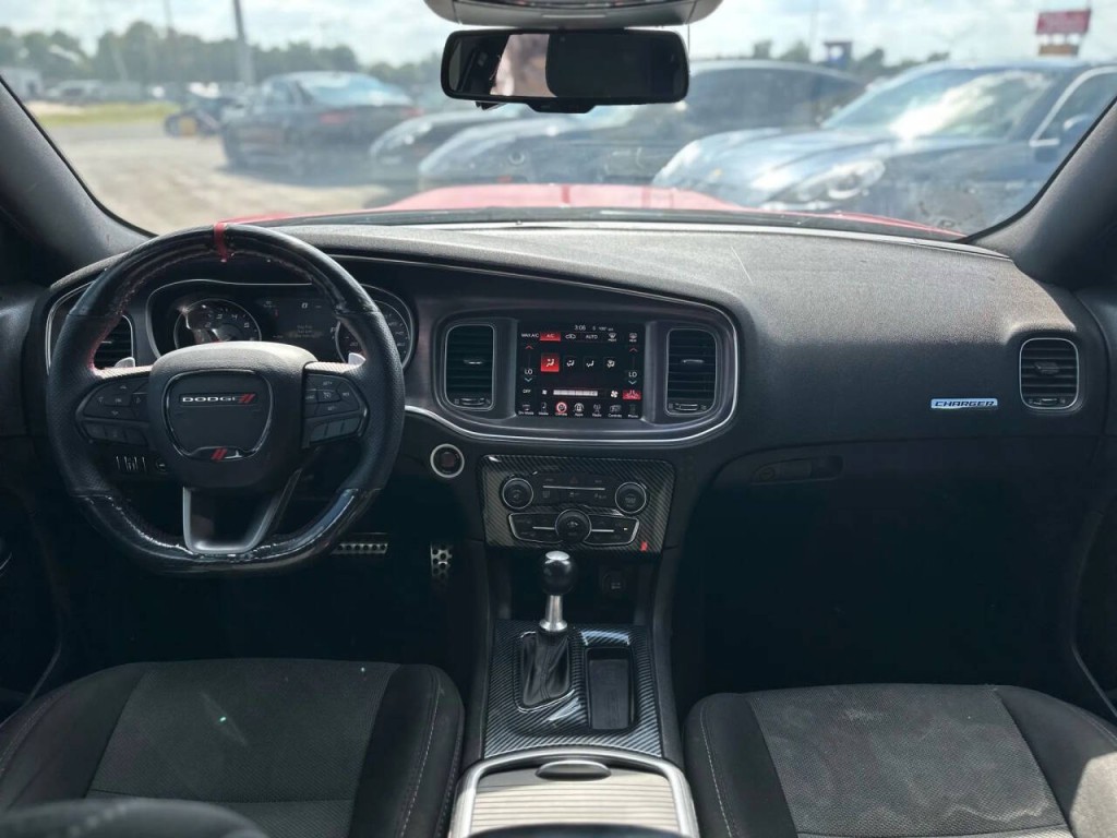 2016 Dodge Charger Image 12