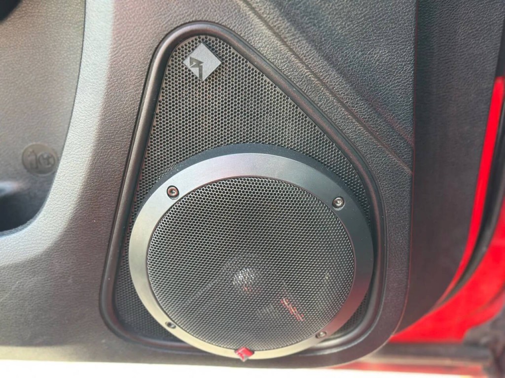 2016 Dodge Charger Image 31