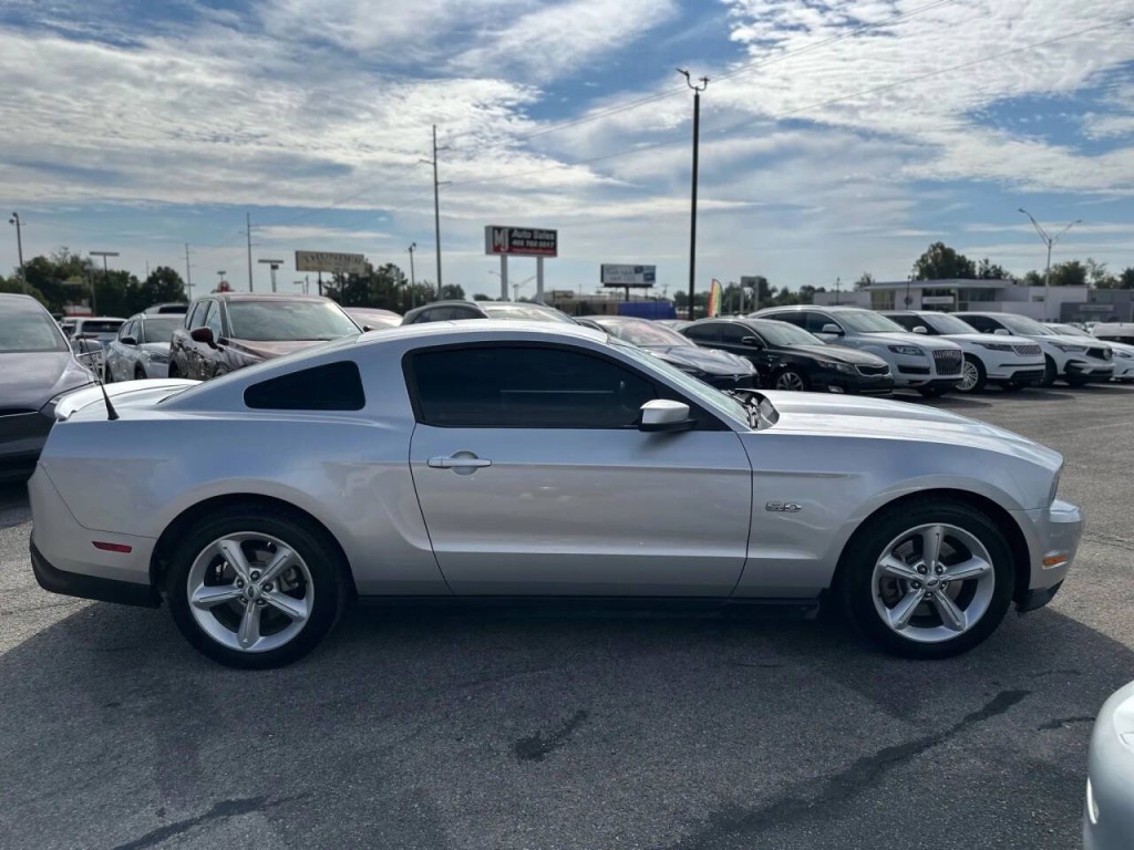 2012 Ford Mustang Image 5
