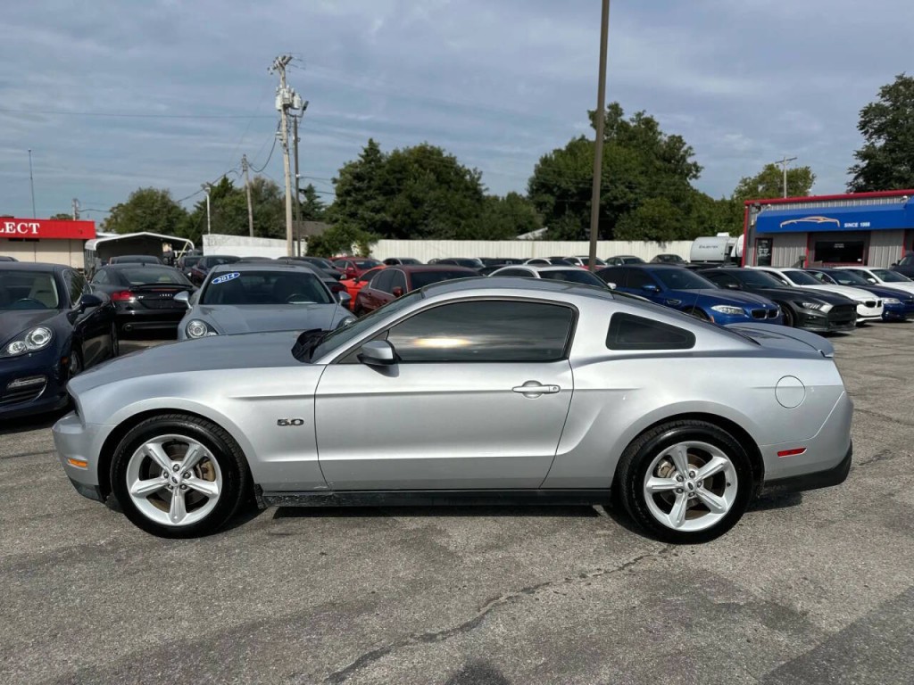 2012 Ford Mustang Image 9