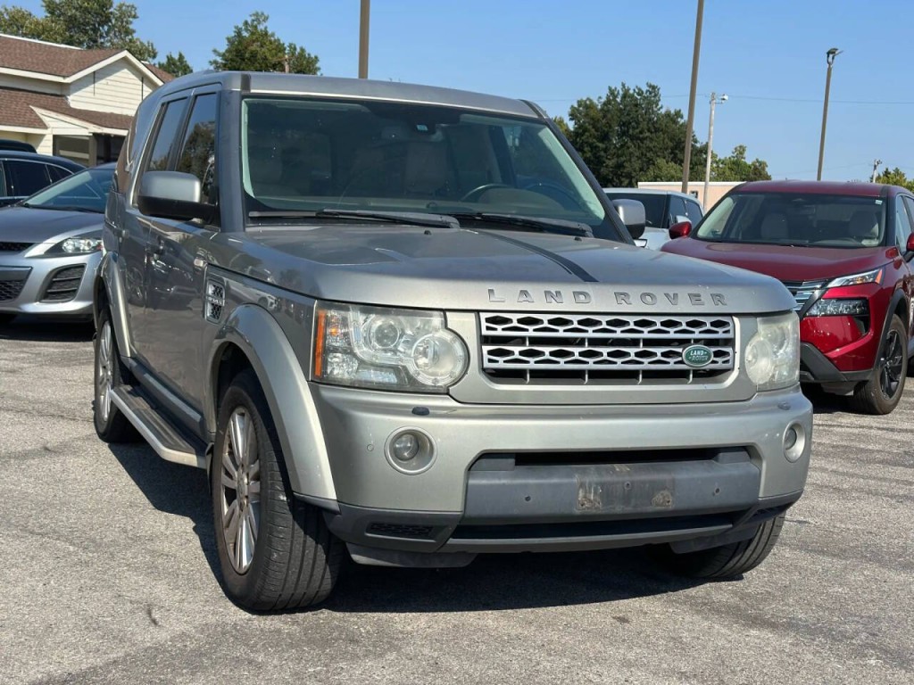 2011 Land Rover LR4 Image 4