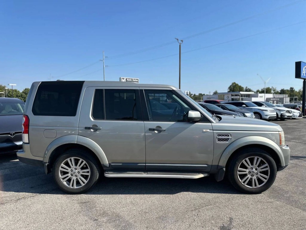 2011 Land Rover LR4 Image 5