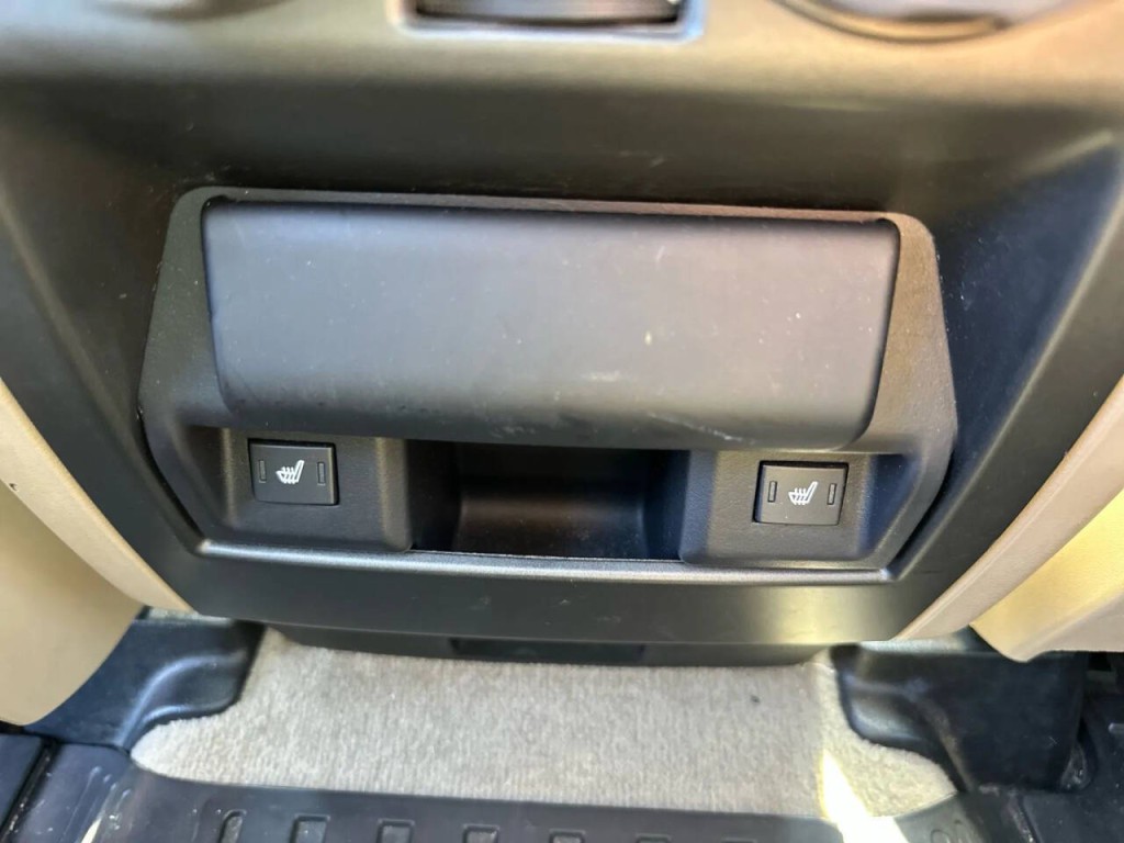 2011 Land Rover LR4 Image 29