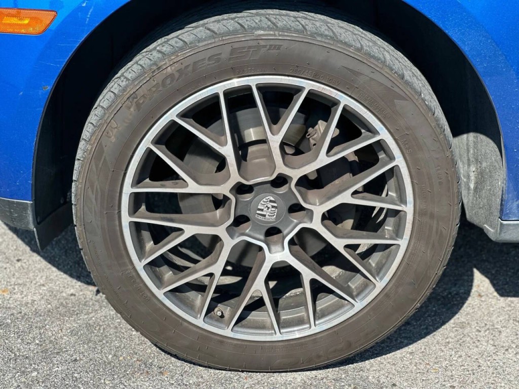 2017 Porsche Macan Image 23
