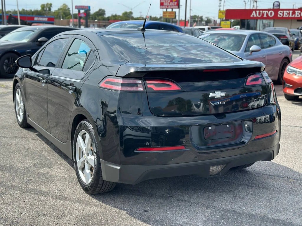 2014 Chevrolet Volt Image 8