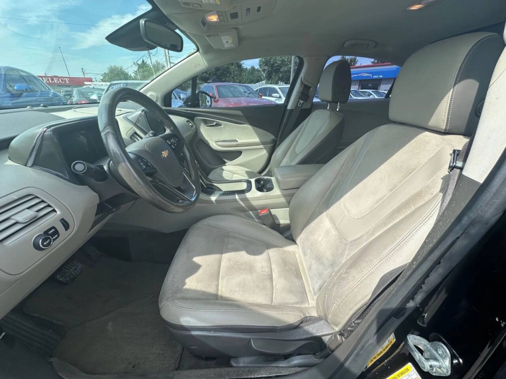 2014 Chevrolet Volt Image 10