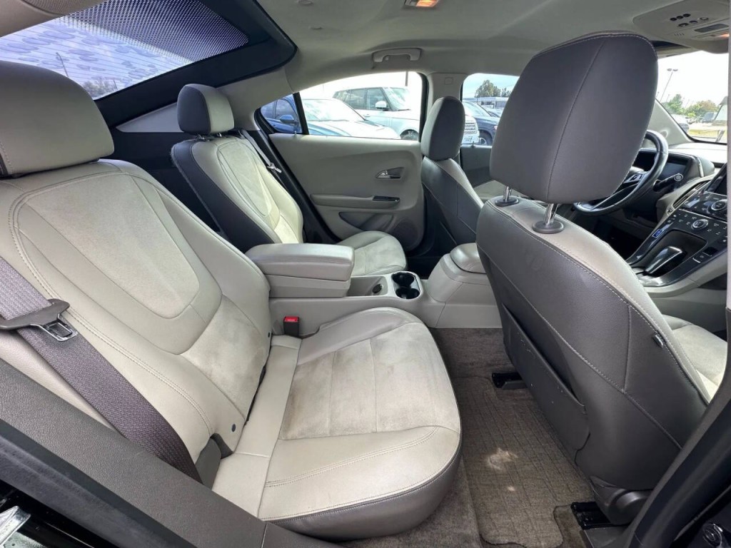 2014 Chevrolet Volt Image 14