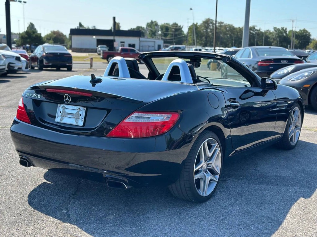 2014 Mercedes-Benz SLK-Class Image 9