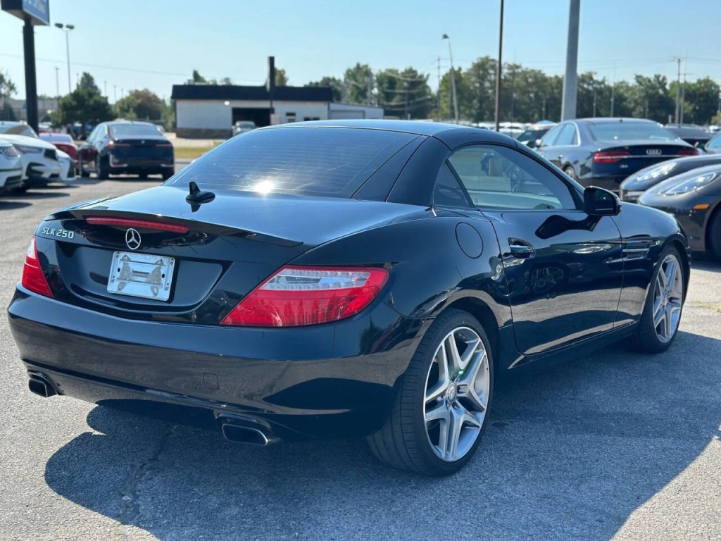 2014 Mercedes-Benz SLK-Class Image 10