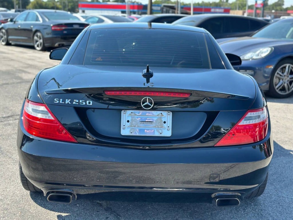 2014 Mercedes-Benz SLK-Class Image 12