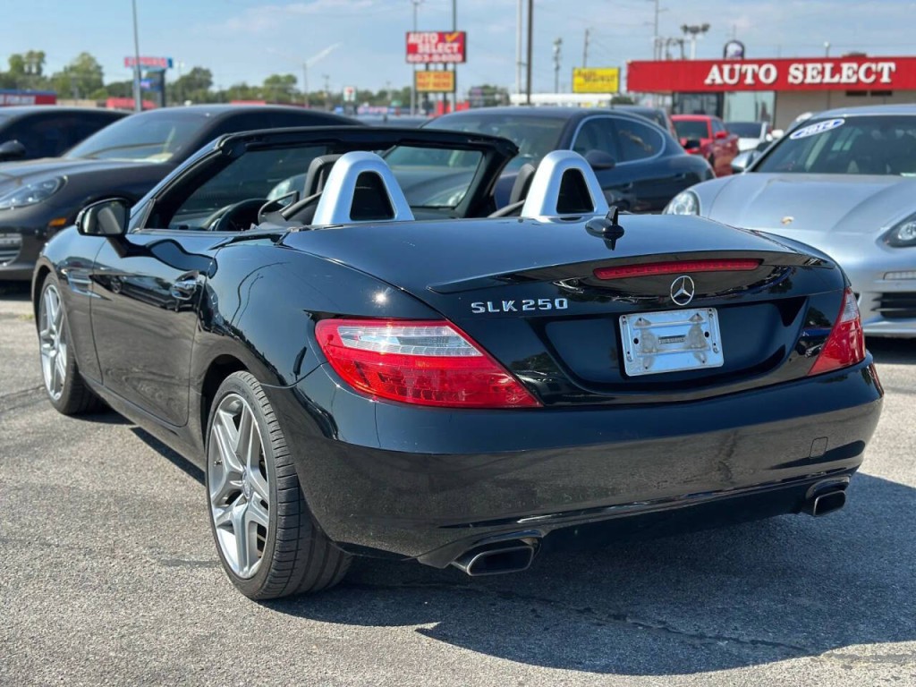 2014 Mercedes-Benz SLK-Class Image 13