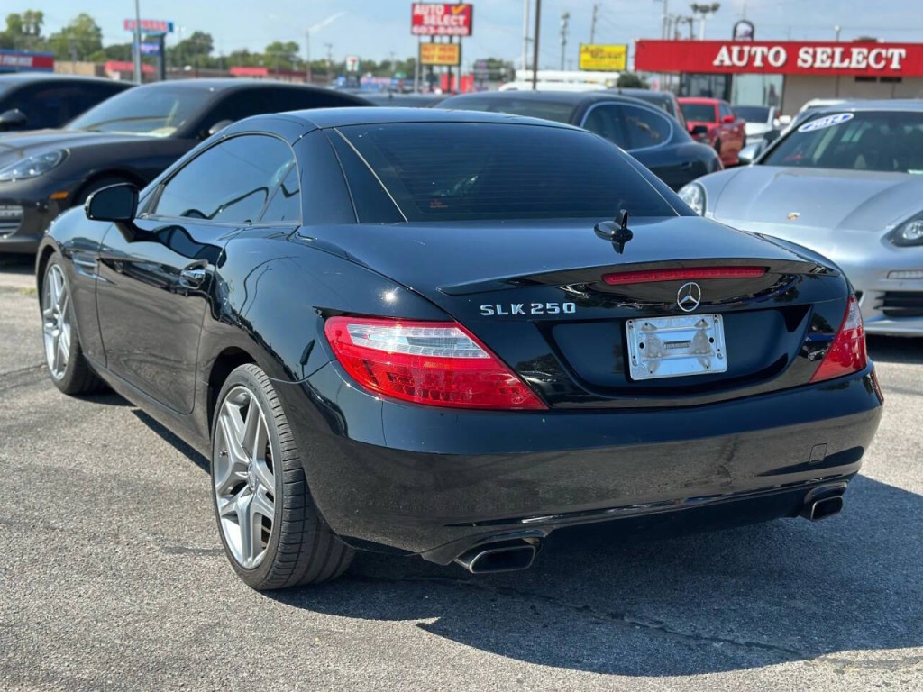 2014 Mercedes-Benz SLK-Class Image 14