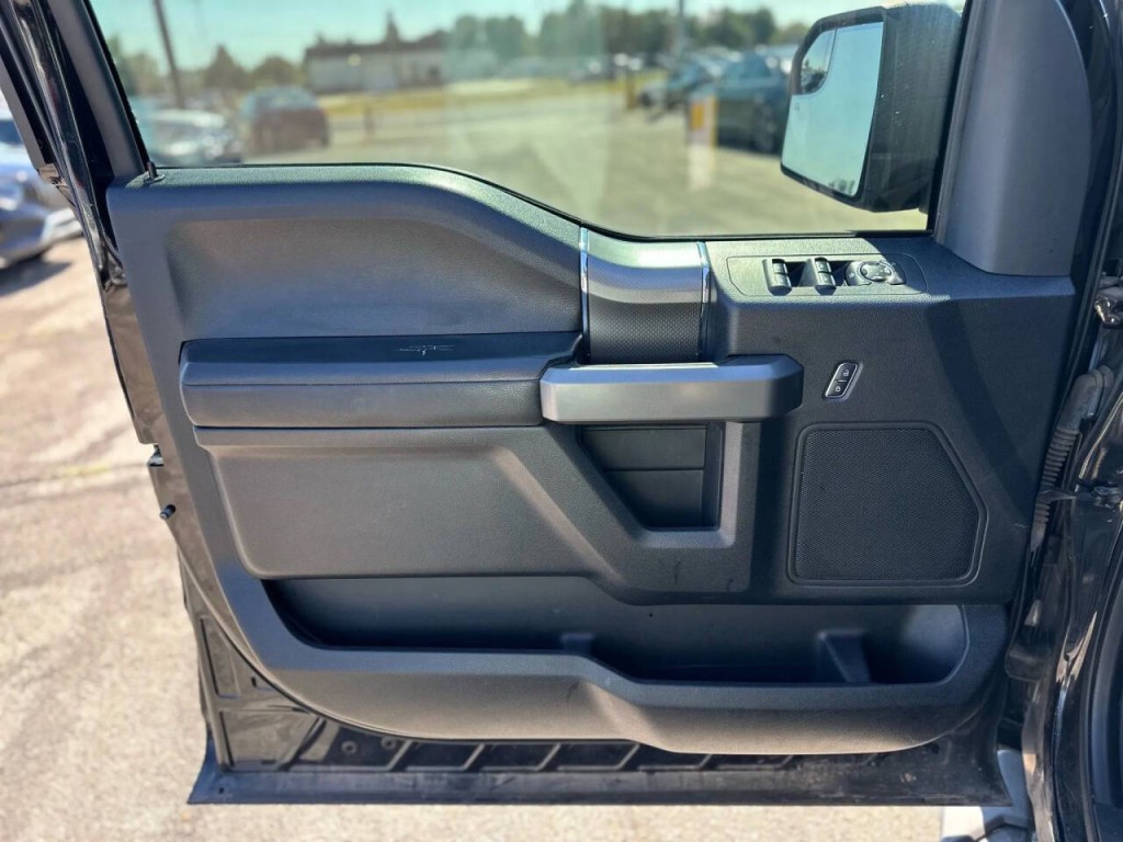 2016 Ford F-150 Image 18