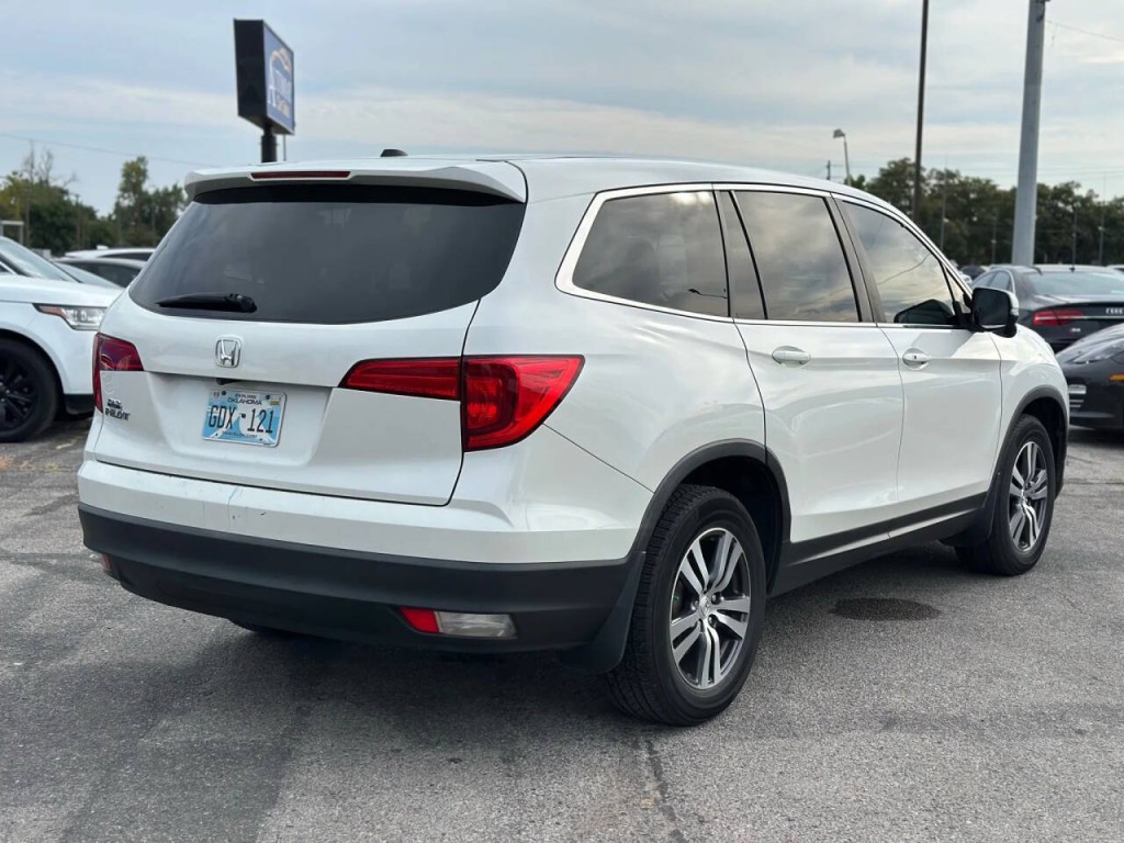 2017 Honda Pilot Image 7