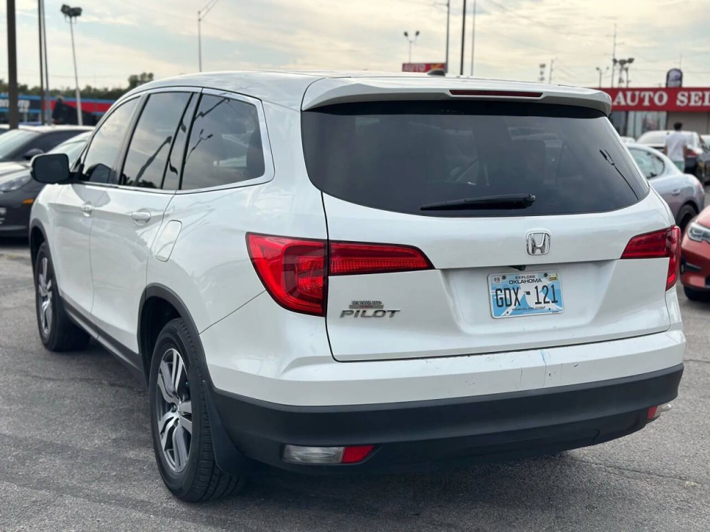 2017 Honda Pilot Image 9