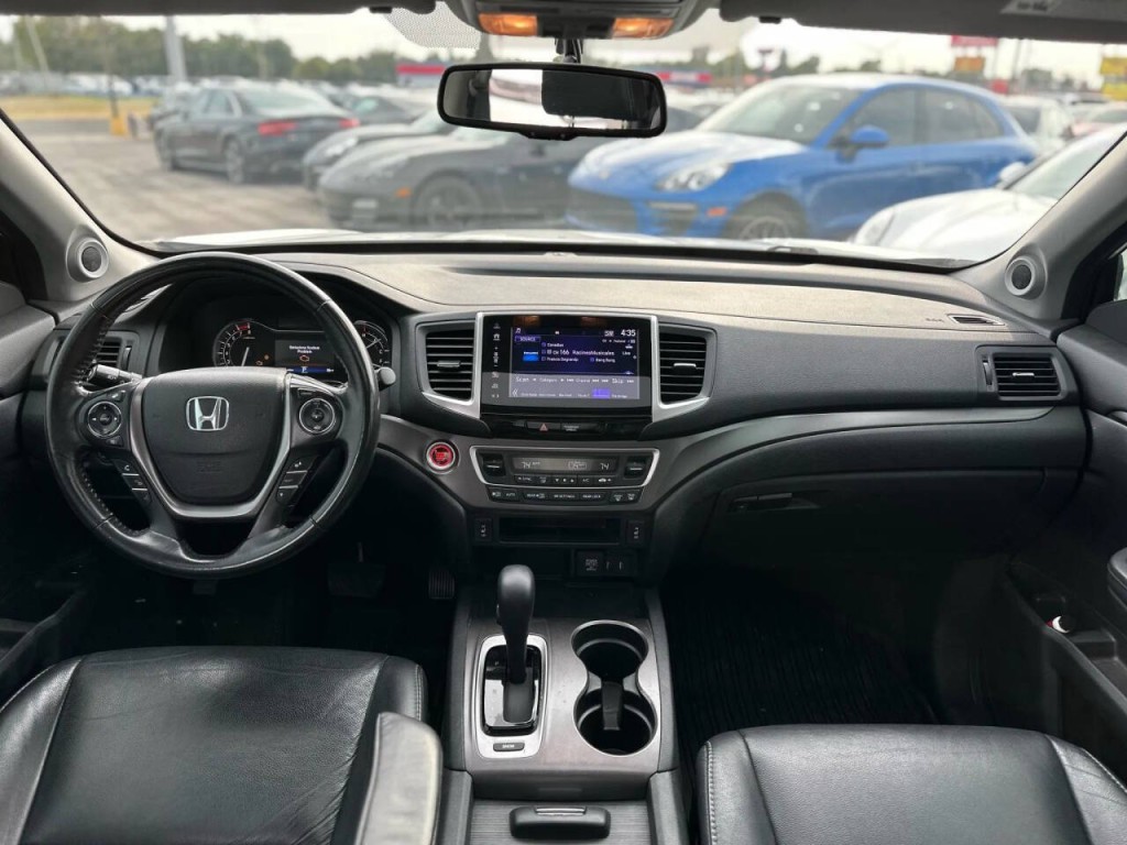 2017 Honda Pilot Image 13