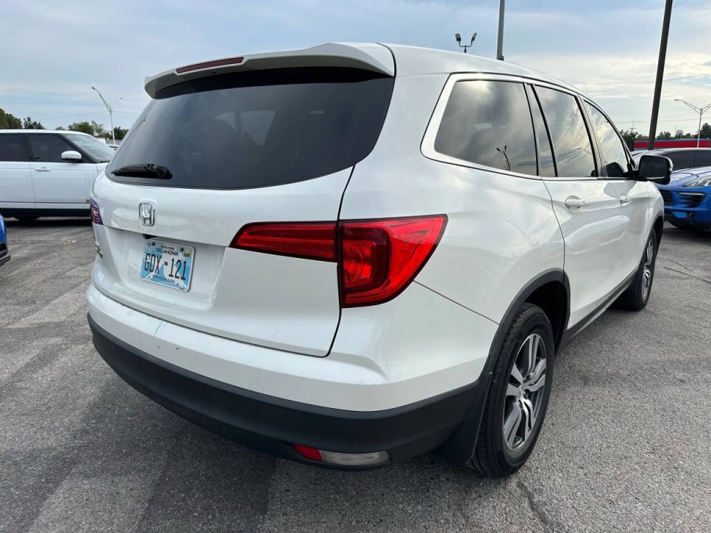 2017 Honda Pilot Image 36