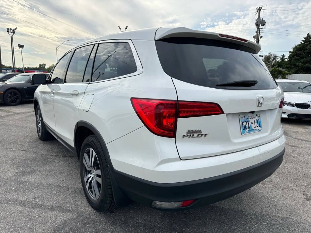 2017 Honda Pilot Image 38