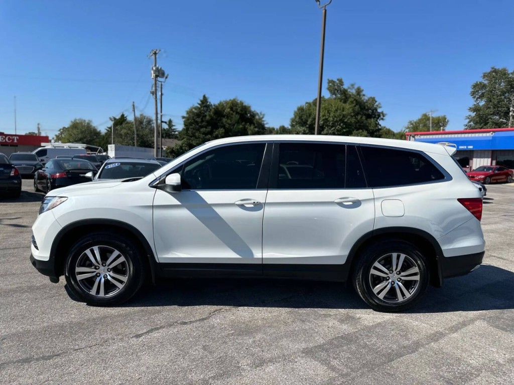 2017 Honda Pilot Image 9