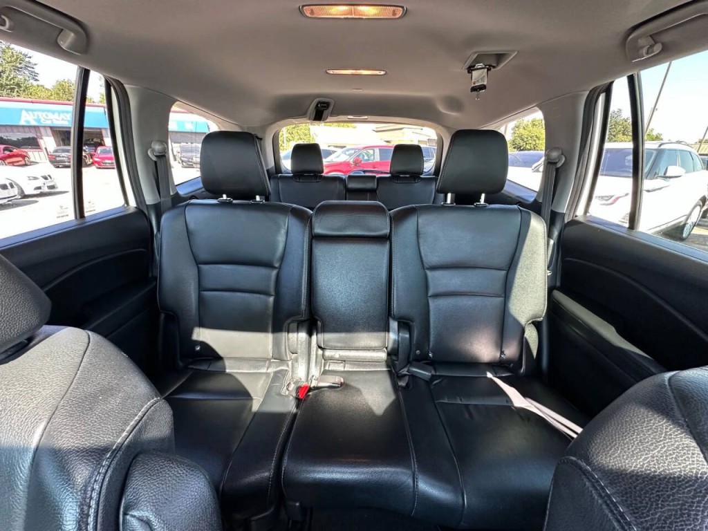 2017 Honda Pilot Image 16