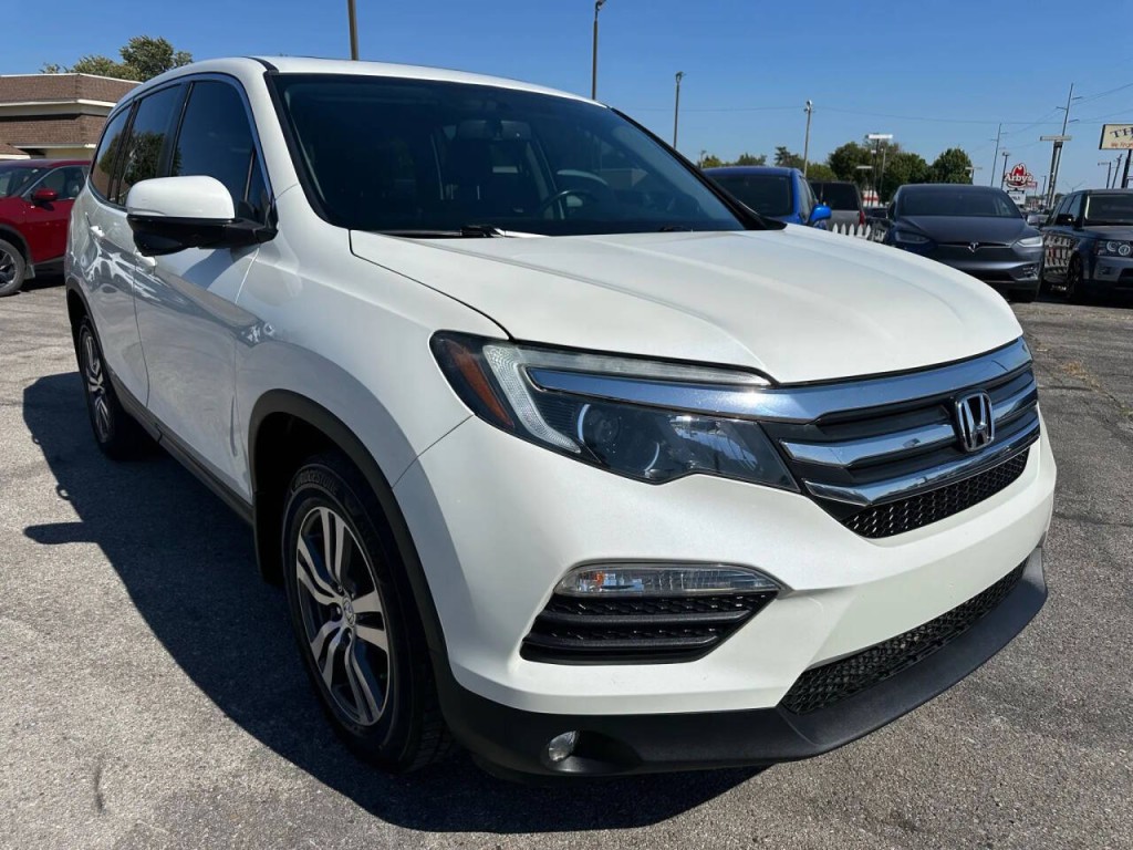2017 Honda Pilot Image 32