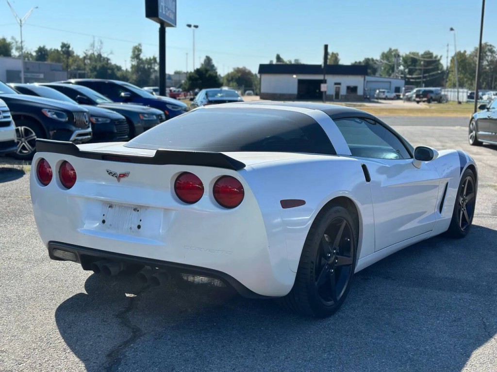 2006 Chevrolet Corvette Image 9