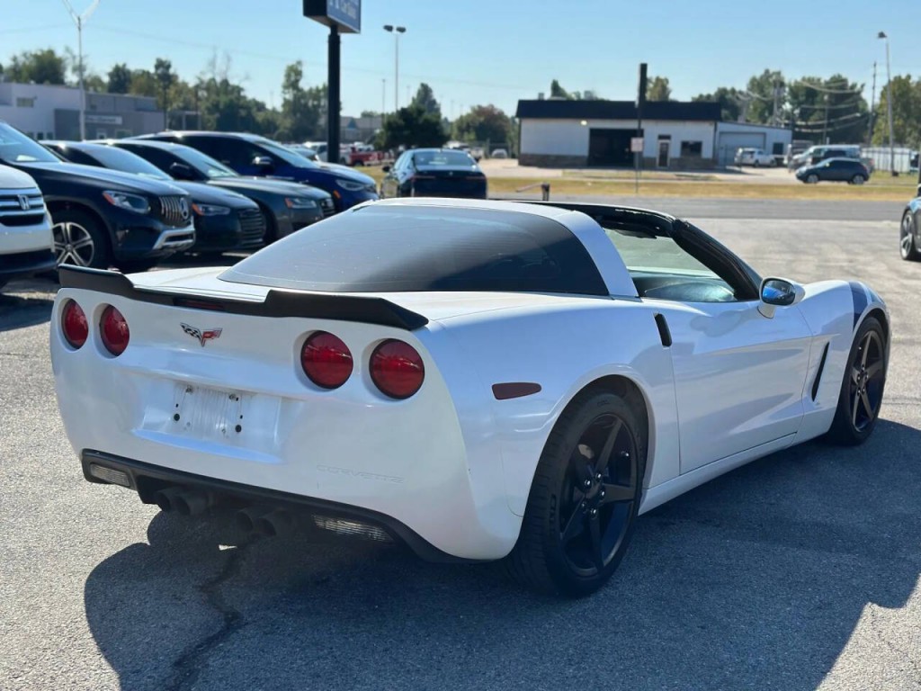 2006 Chevrolet Corvette Image 10