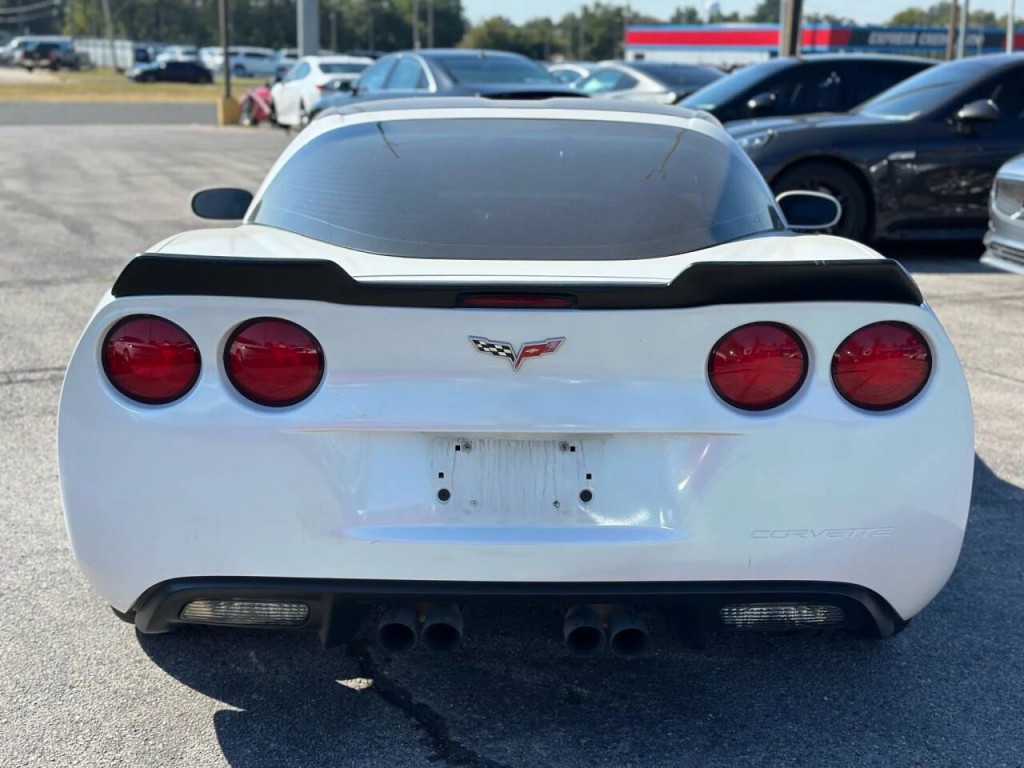 2006 Chevrolet Corvette Image 11