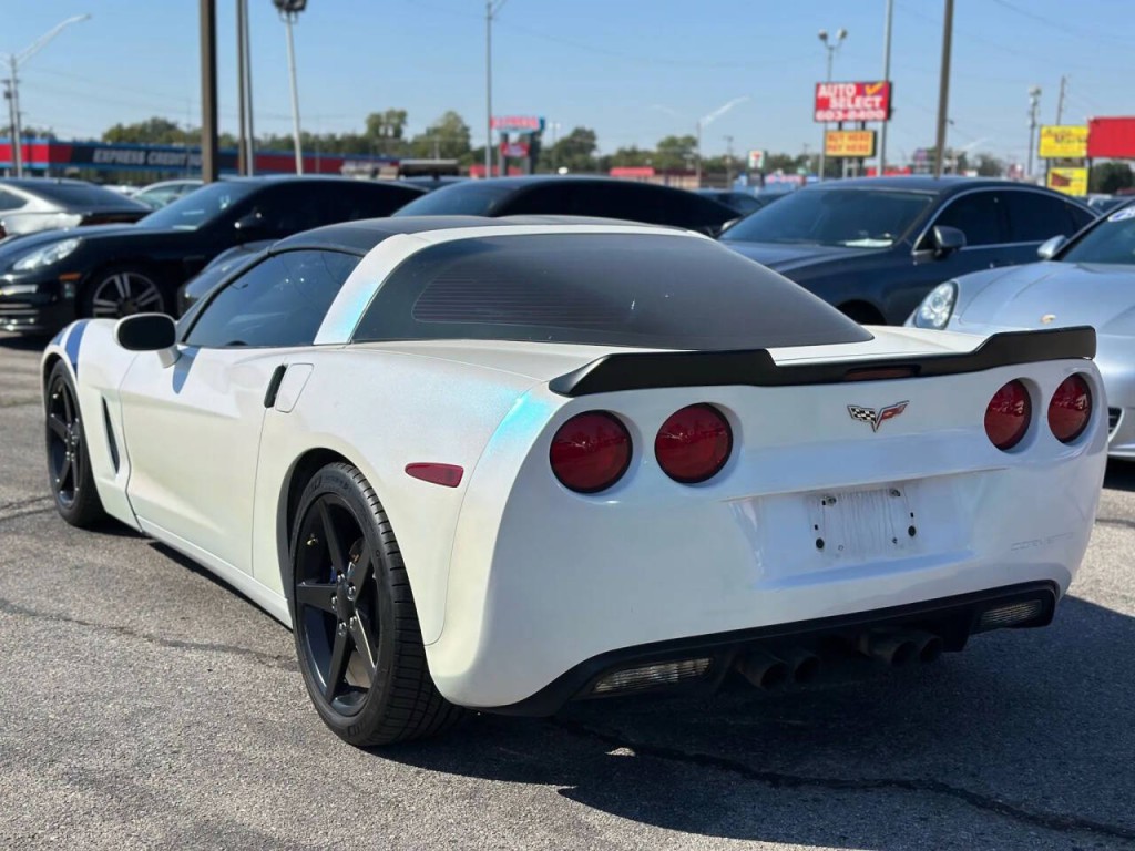 2006 Chevrolet Corvette Image 13