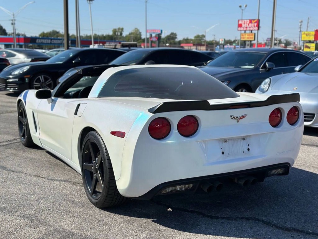 2006 Chevrolet Corvette Image 14