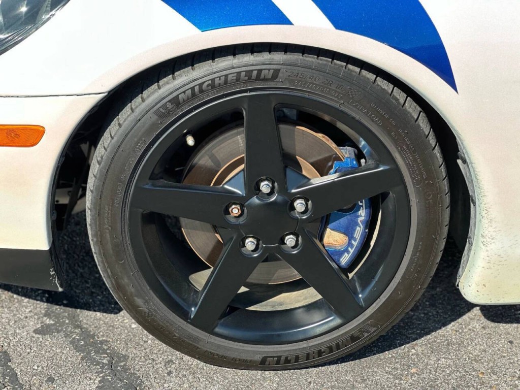 2006 Chevrolet Corvette Image 23