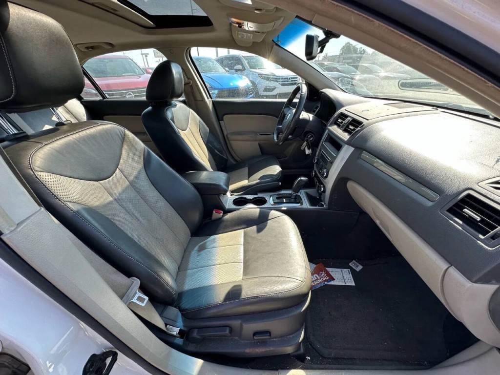 2010 Mercury Milan Hybrid Image 13