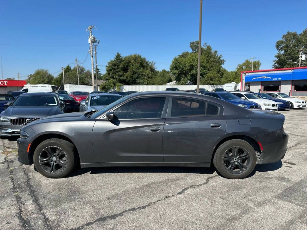 2018 Dodge Charger Image 9