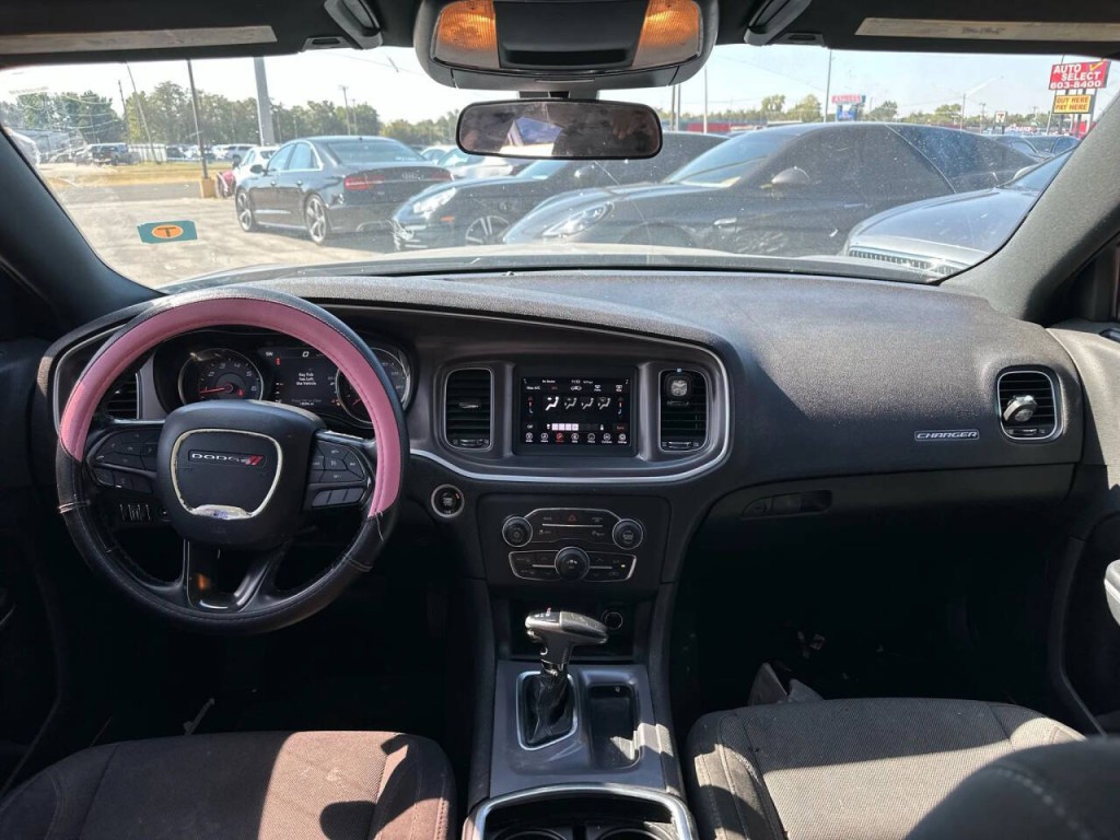 2018 Dodge Charger Image 12