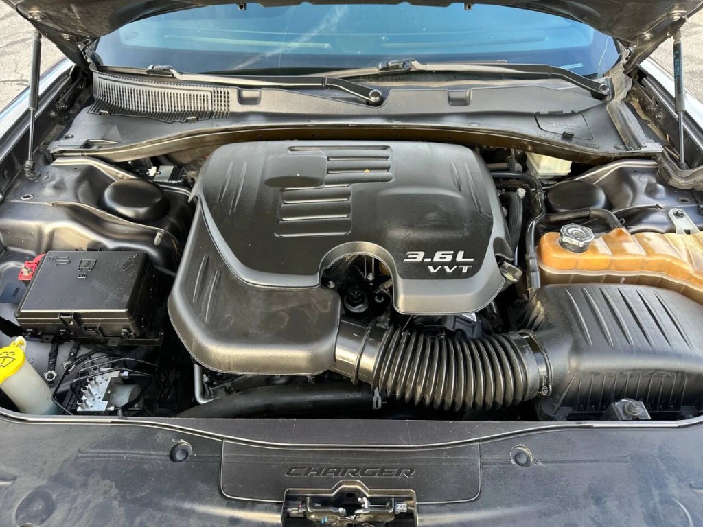 2018 Dodge Charger Image 19